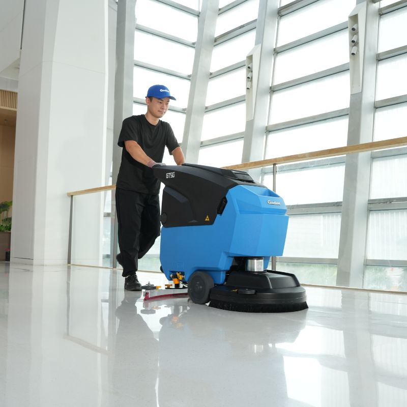 cmra 1002@4 (1) Gadlee gt50+ battery driven auto scrubber